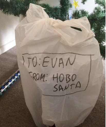 Hobo Santa 12-11.jpg